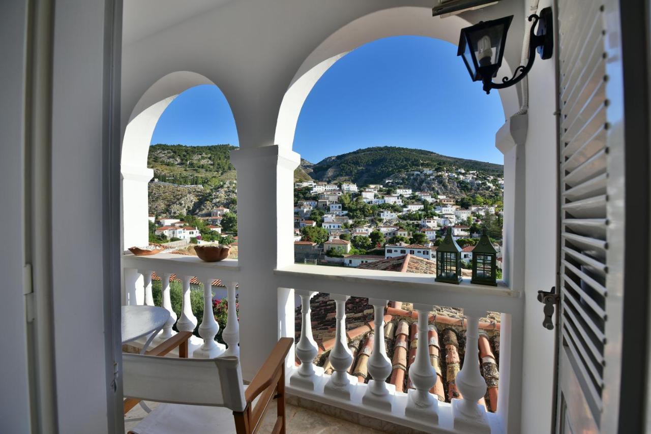 Feel At Home - Family House In Hydra ภายนอก รูปภาพ