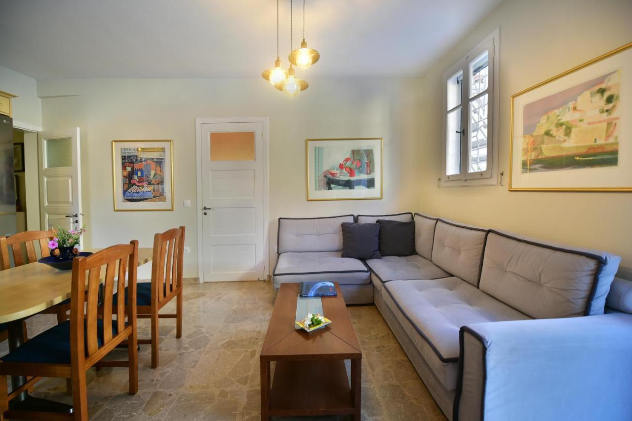 Feel At Home - Family House In Hydra ภายนอก รูปภาพ